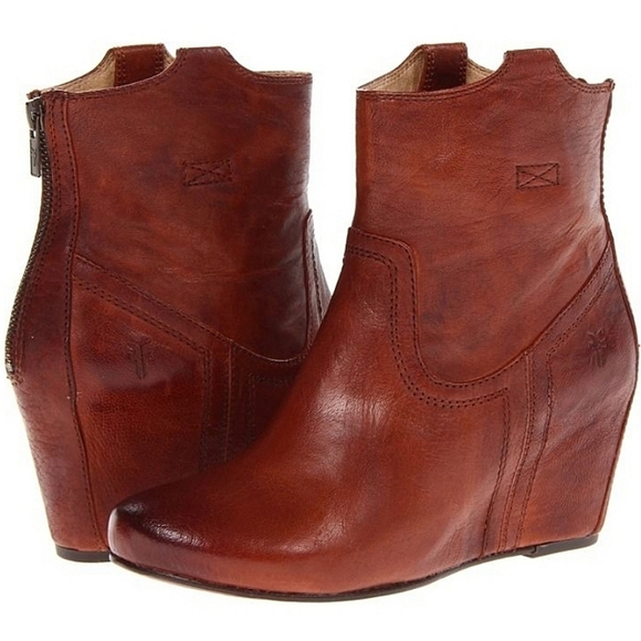 Frye Carson Hidden Wedge Leather Brown Booties Size 6.5M🌴 - Picture 1 of 10